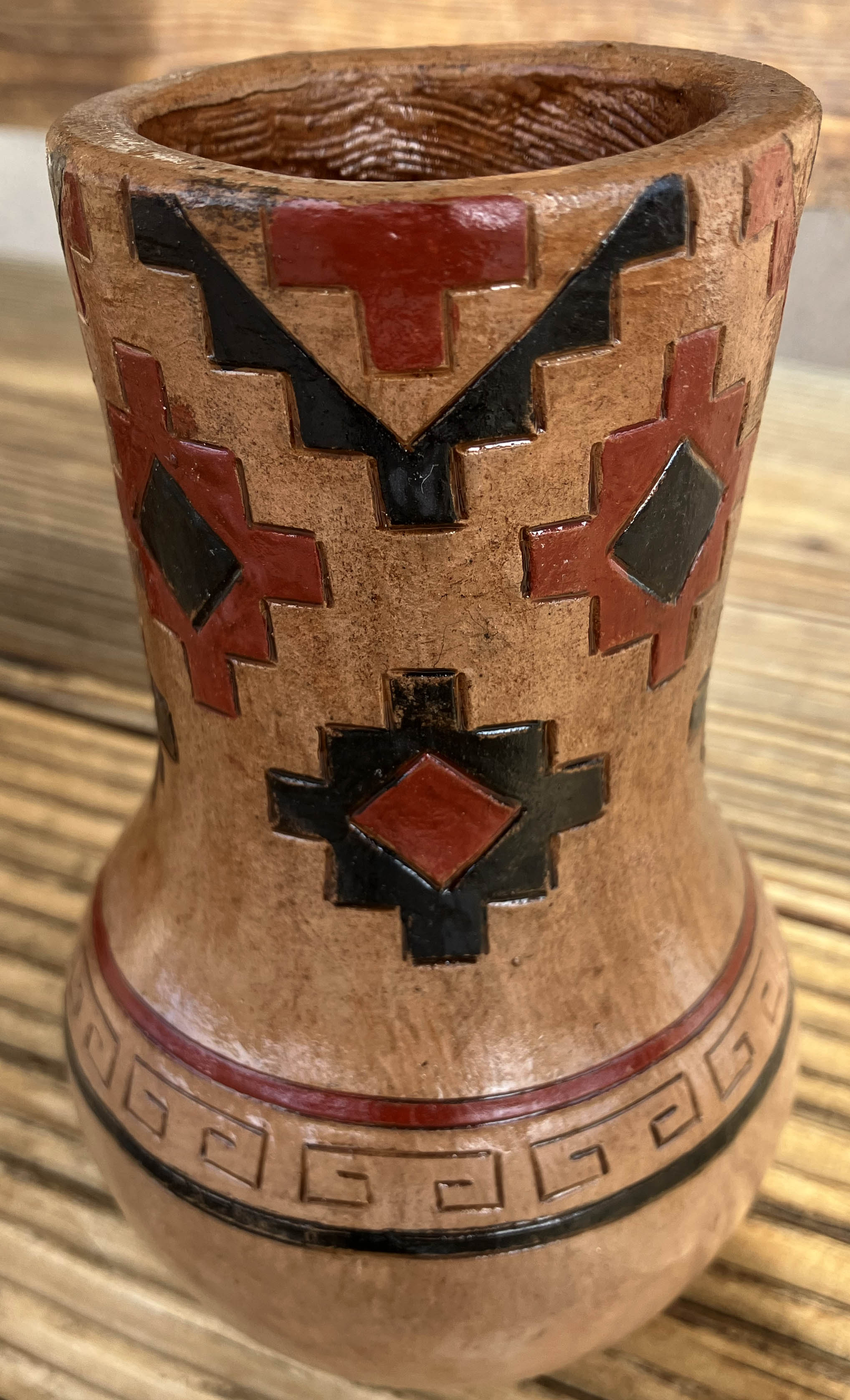 Lorraine Williams | Navajo Vase| Penfield Gallery of Indian Arts | Albuquerque, New Mexico